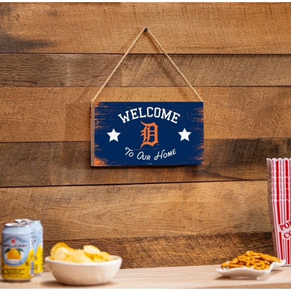 New Detroit Tigers 6" x 11" Welcome Home Wood Wall Sign with Rope Hanger